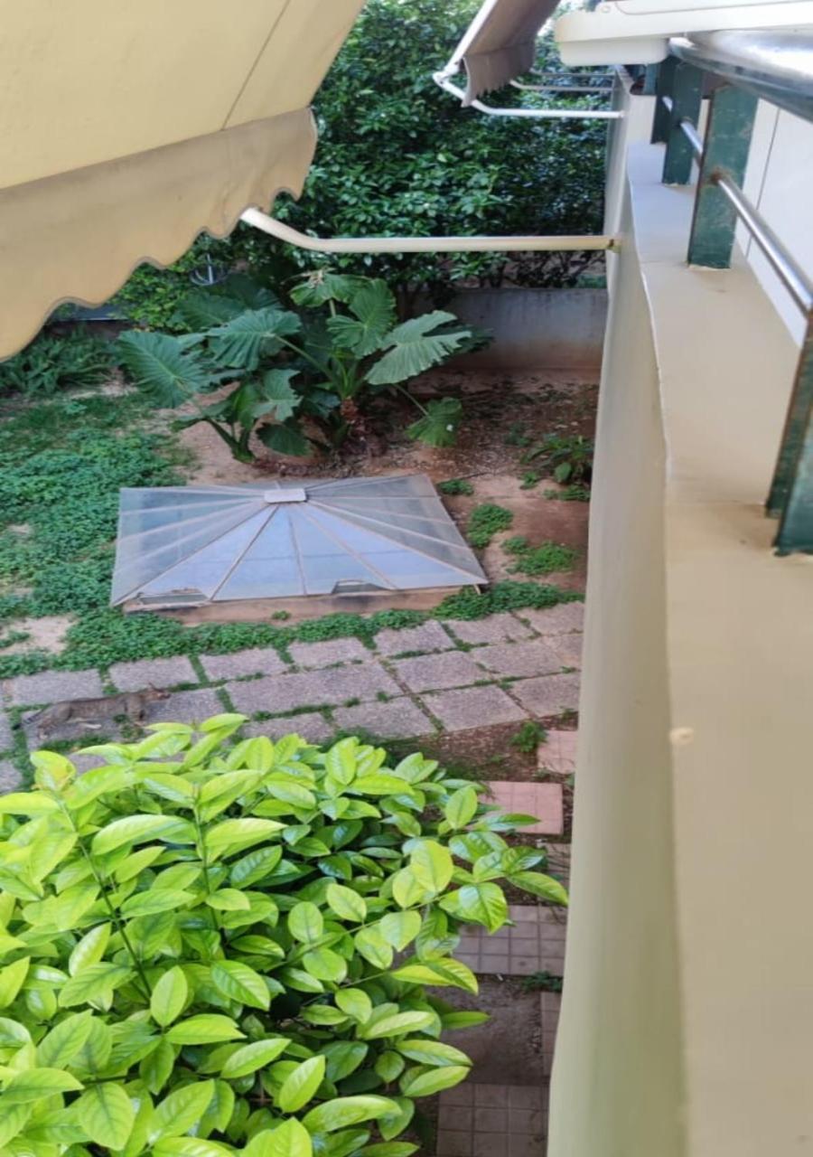 Apartment In A Quiet Location. Atenas Exterior foto